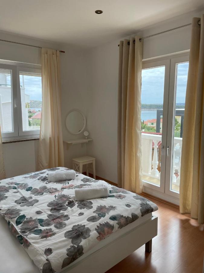 Apartments Rafaela Barbat na Rabu Εξωτερικό φωτογραφία