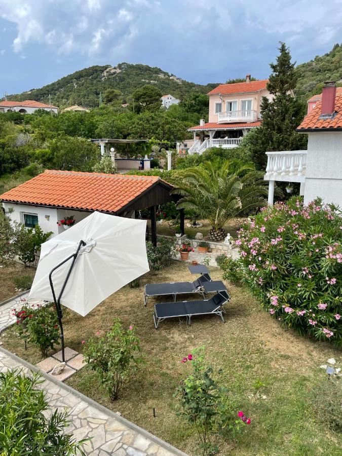 Apartments Rafaela Barbat na Rabu Εξωτερικό φωτογραφία
