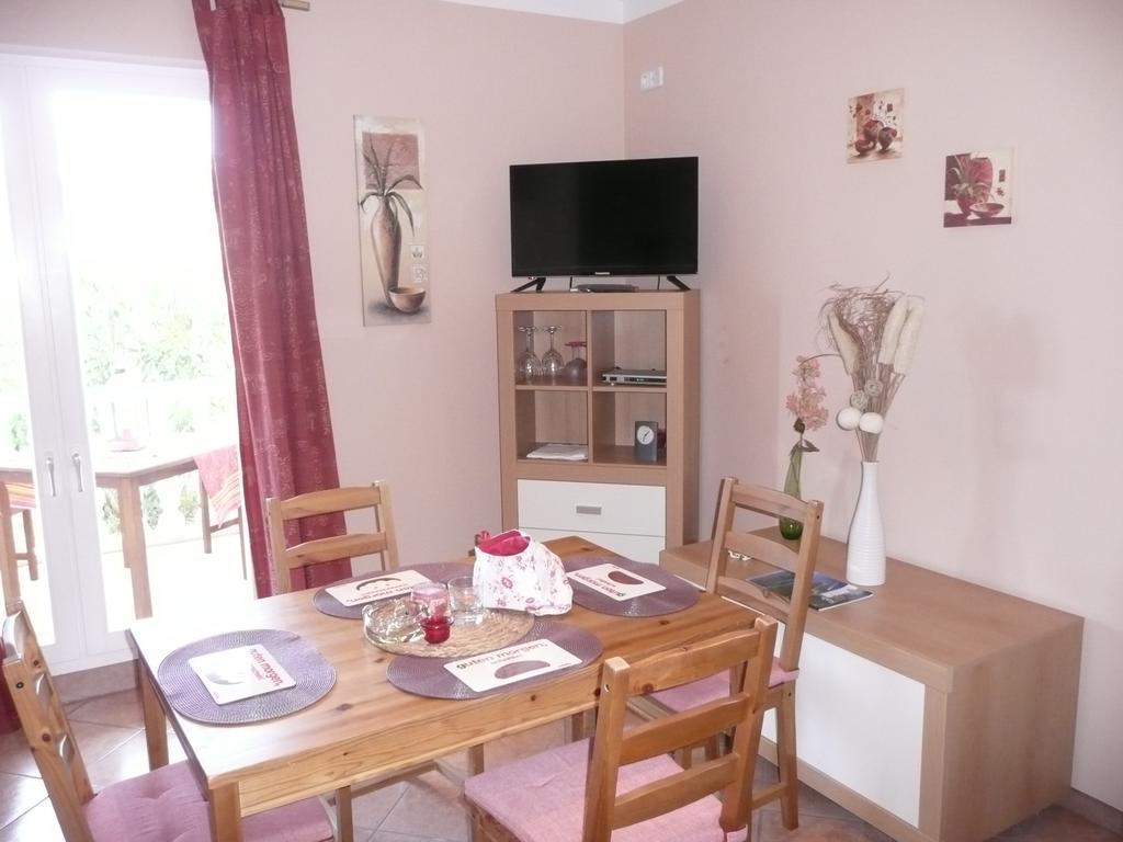 Apartments Rafaela Barbat na Rabu Εξωτερικό φωτογραφία